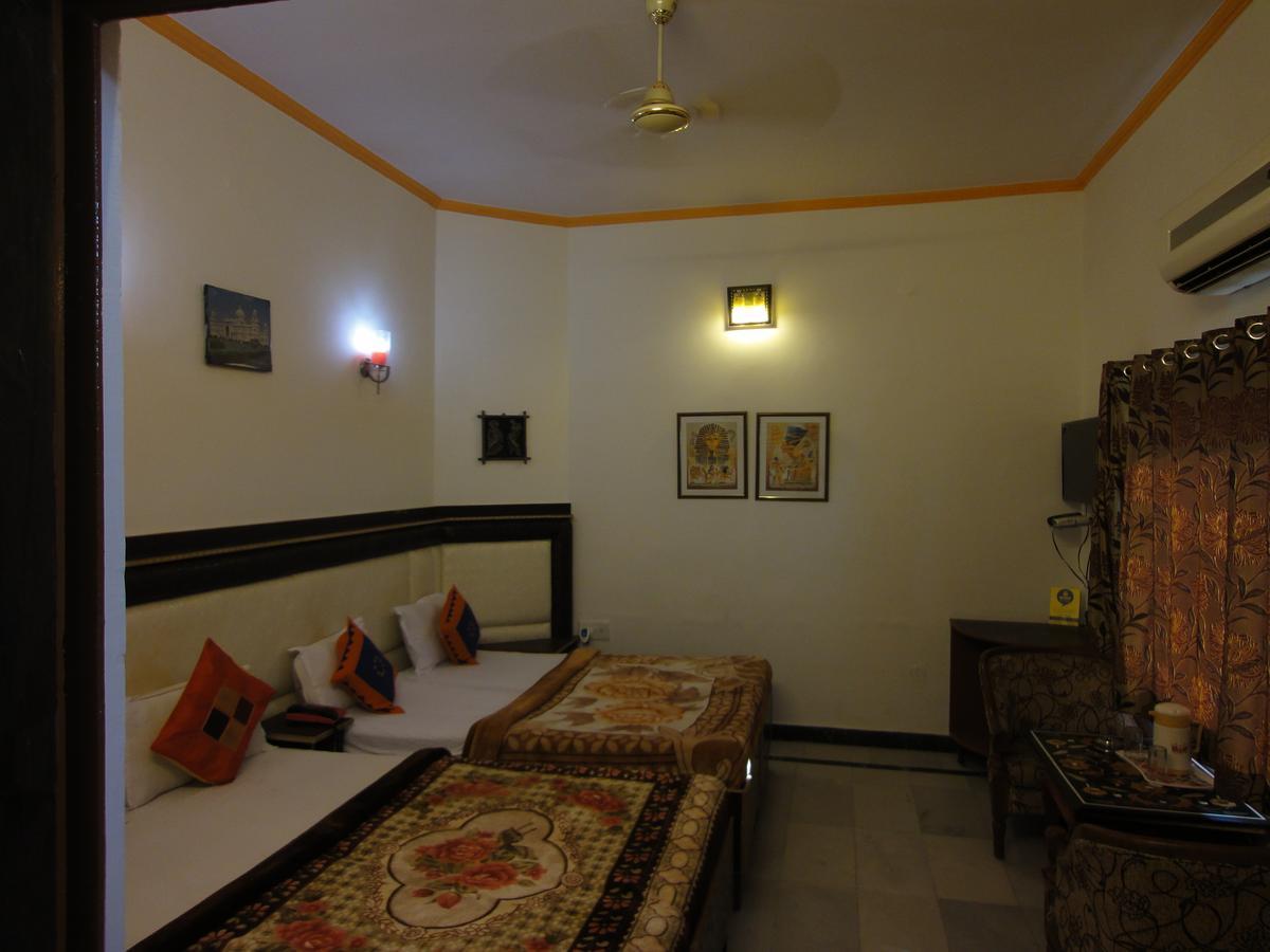 Hotel Taj Plaza, Vip Road, Agra Agra  Eksteriør bilde